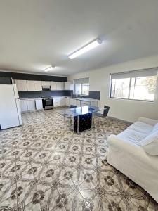 시드니 Spacious Queen Room with Air Conditioning - L1 싱글룸 스위트룸
