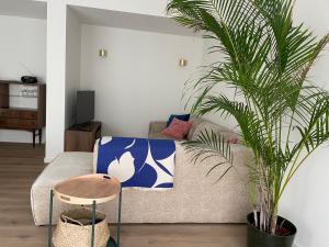 Bright apartment with private parking near Ghent city centre