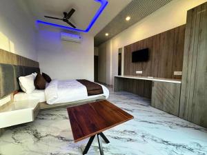 Horizon Banquet Pushkar - with Mountain View