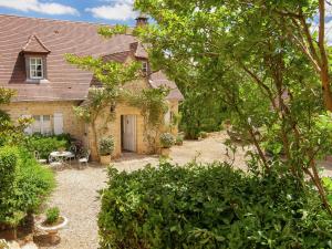 Maisons de vacances Heritage Cottage with Pool in Badefold d Ans : photos des chambres