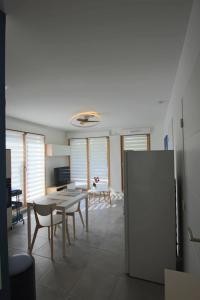 Appartement T2 40m2 2 chambres, garage, proche lac