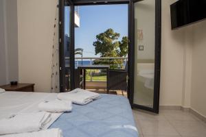 Standard Double or Twin Room with Sea View