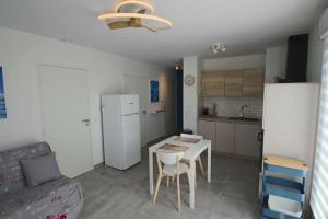 Appartement T2 40m2 2 chambres, garage, proche lac