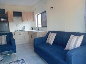 Cosy One bedroom with Solar backup, Swimming Pool & Wi-Fi
