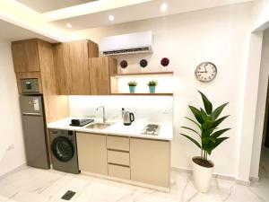 Brand New Stylish Luxe Apartment Near US Embassy Abdoun