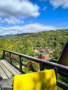 Carpatina Rustic House -Chaleturi A-frame Runcu