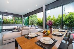 Sparrow Villa - Kamala Beach