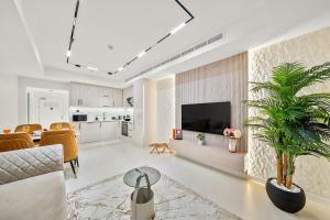 FIRST CLASS 2BR Luxury Marina Bliss