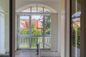 Casa Lella con Giardino e Parcheggio Privato