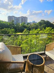 Blissful 5BHK, Golf Course Road by Micasso home, No Party