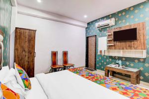 FabHotel Golden Stone