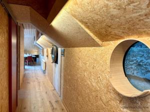 La péniche de Santa Cruz - Sur la Meuse, centre ville