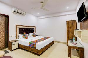 FabHotel Golden Stone