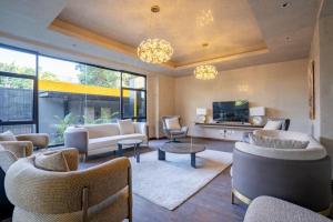 Kilimani1bedroom with full back up gen and heated pool -Coded Spot