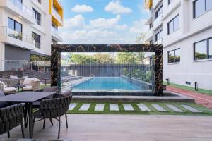 Kilimani1bedroom with full back up gen and heated pool -Coded Spot