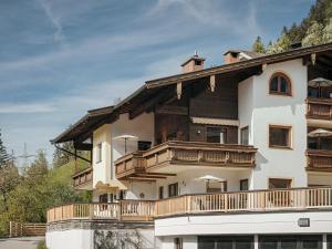 Apart. Mountainlovers