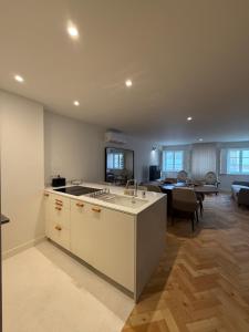 Luxury Duplex Apartment with terrace by Perpetual Relax