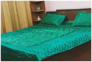 Hotel S S- Residency Near Mall Road-NAINI LAKE - Free Parking - Jungle Safari & Restaurant Facilities - Hygiene and Spacious Room - The Best Hotel with Mountain Views