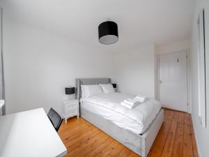 Pass the Keys Lovely 3 Bed Garden Home - Oxford