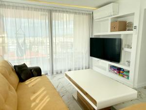 Varna Vista 3BR Apartment Free Parking