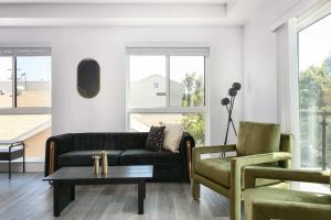 3BR Urban Retreat with Modern Amenities