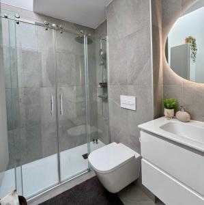 Luxury Hillside Villa, Private Pool, Ocean & Golf View