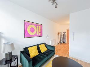 Stylish Camden Apartment C3