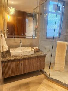 Blissful 3BHK Golf Course Rd by Micasso Homes, No Party