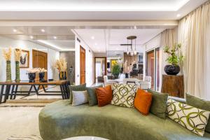 Luxury 2-Bedroom Apartment in Hivernage Pool Residence Near Casino