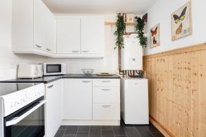 The Old Salt Store, 2 bed apartment with stunning river view