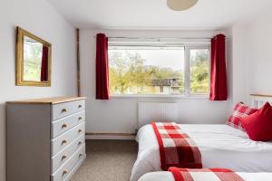 The Old Salt Store, 2 bed apartment with stunning river view