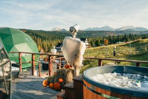 Góralski Harem Osada Glamp & Glass z Jacuzzi i Balią