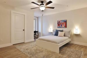 3 BR Urban Hideaway - Steps from Dailys TIAA Fld