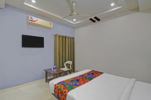 FabHotel White House Leo