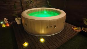 Countryside home Villa Luna with Private Yard & Jacuzzi