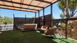 Countryside home Villa Luna with Private Yard & Jacuzzi