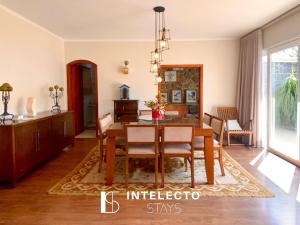 Vista Top - Casa prox centro 3Qts c churrasqueira