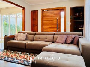 Vista Top - Casa prox centro 3Qts c churrasqueira