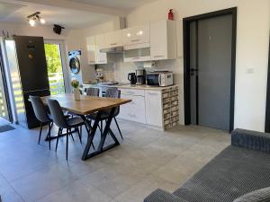 The Country Stop Apartment