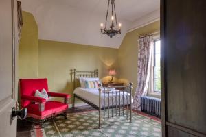 Stunning 4-Bedroom Home in Worcestershire