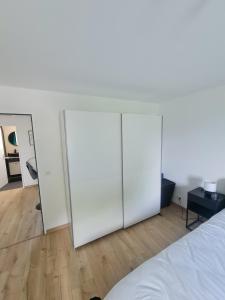 Zentrumsnah und modern mit Seeblick in Weggis