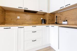 Chic Apartments - City Center - Great Location - Swidnicka street