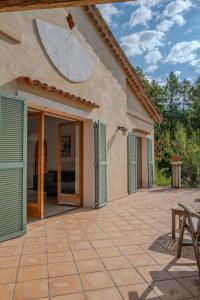 Provence villa with large pool and amazing view