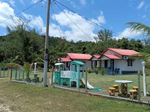 Mersing Chalet Teluk Sisek