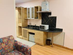 gaur city mall studio