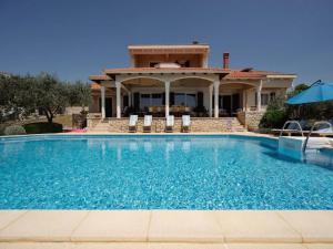 5* Seaview Villa Clara for 12+ guests, Kožino