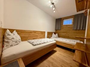 Ferienwohnung Seethaler - Gartenblick