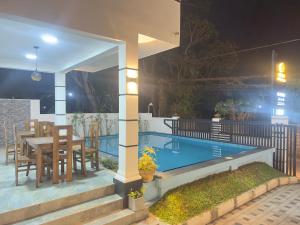 Lotus Manuvala - Negombo