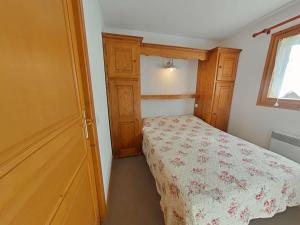 Appt 3 pièces, 6 couchages, proche commerces et pistes, parking inclus, animaux admis - FR-1-241-177