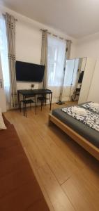 Sweet 2BR Shared Apt next to Enkplatz U3